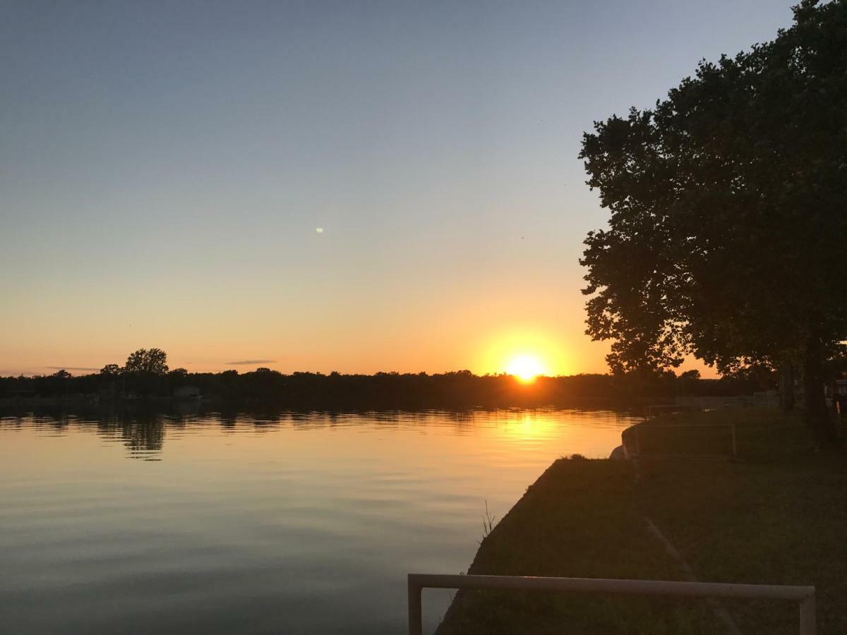 Oasis Lake Buchanan Bluffton Экстерьер фото